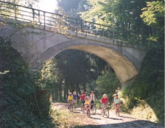 Brückenunterführrung entlang des Donau-Wald-Radweges