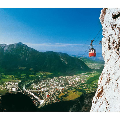 Die Predigtstuhlbahn - mit Blick auf Bad Reichenhall.