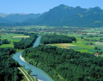 Blick auf die Tiroler Ache und das Achental