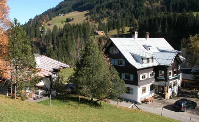 gaestehaus_matt_sommer1