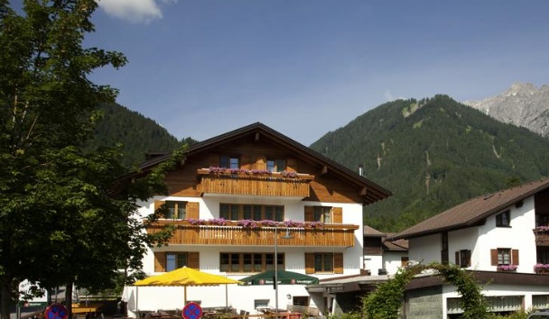 Aussenansicht Sommer