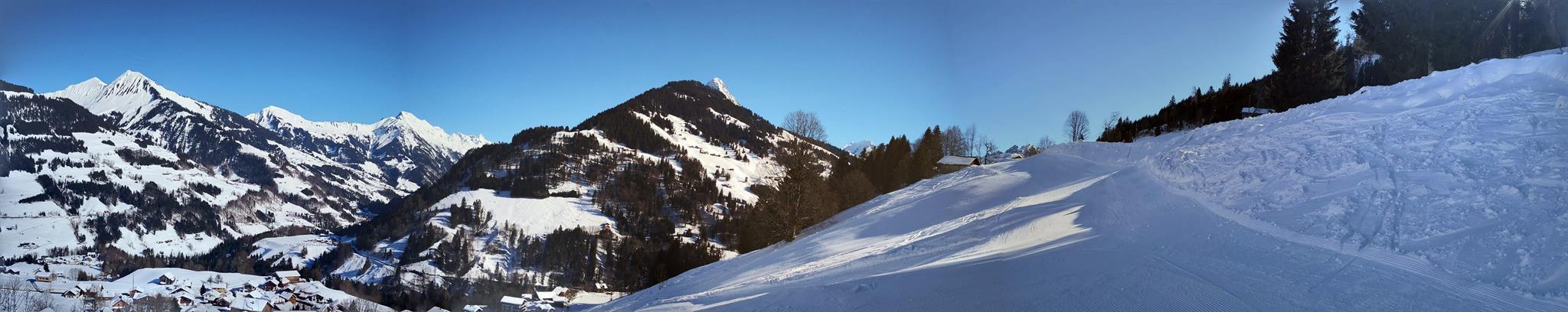 Panorama von der Schipiste in Raggal 2
