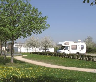 Stellplatz Zugang Therme