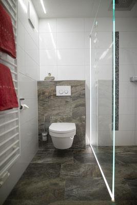 dusche und Wc.wohn. maderer