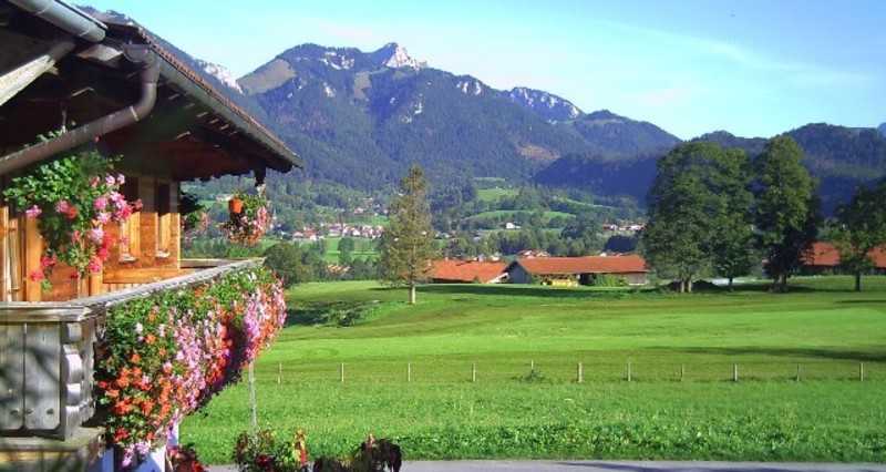 https://d1pgrp37iul3tg.cloudfront.net/objekt_pics/obj_full_28476_004.jpg