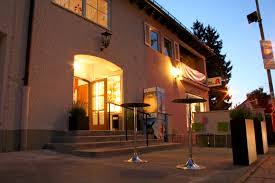 Gröben Lichtspiele bei Nacht