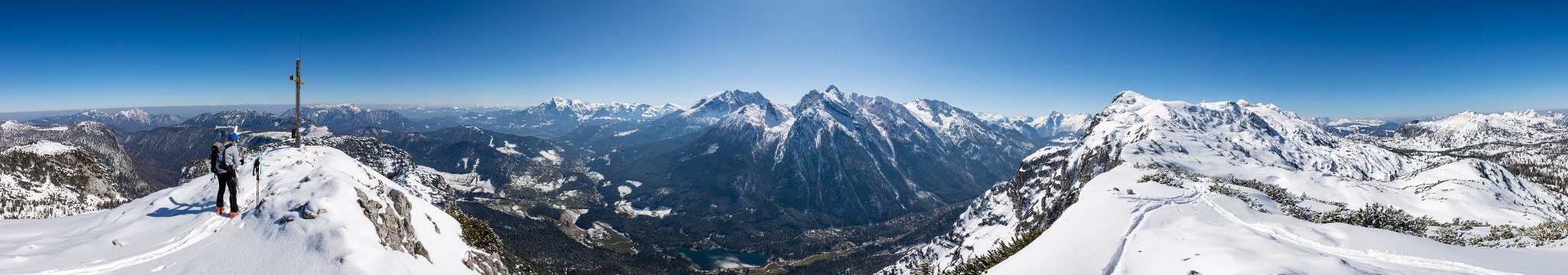Gipfelpanorama vom Edelweißlahnerkopf.