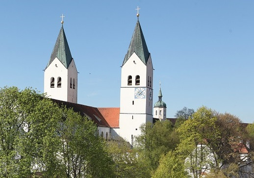 Die zwei Domtürme aus der Nähe - Freisinger Dom
