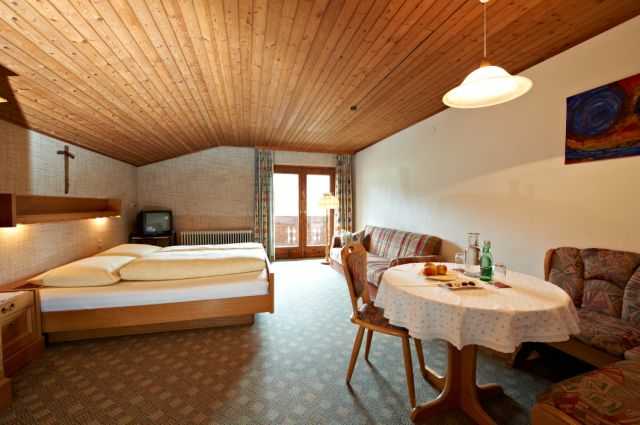 Standard-Doppelzimmer "Löwenzahn"