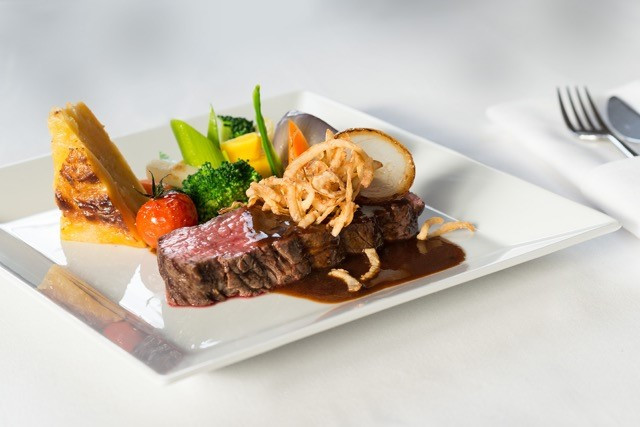 Große Essensauswahl in Maiers Hofstubn Haag