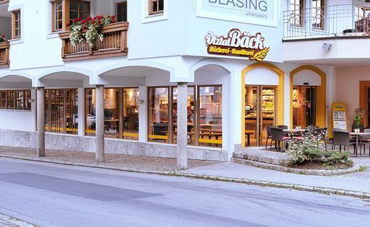 bäck1