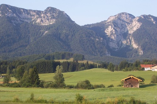 Inzeller Moor - Blick auf Kienberg (links) und Rauschberg