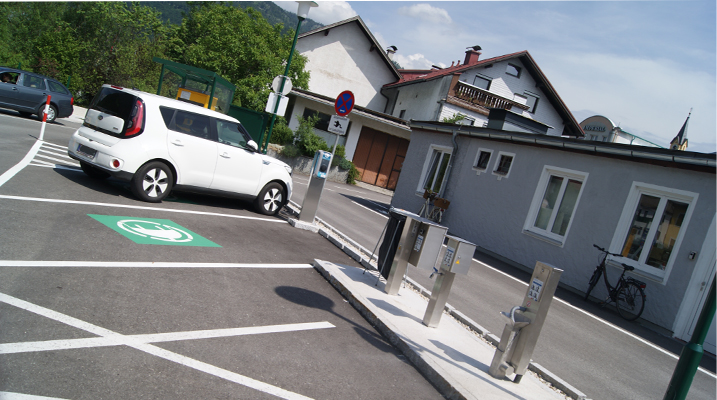 E-Tankstelle Parkplatz \"Kaiservilla\"