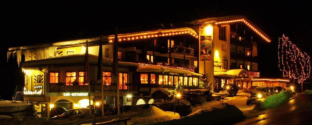 Walserhof nachts im Winter