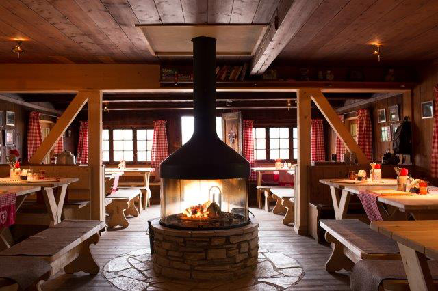 Innenraum Elmauer Alm