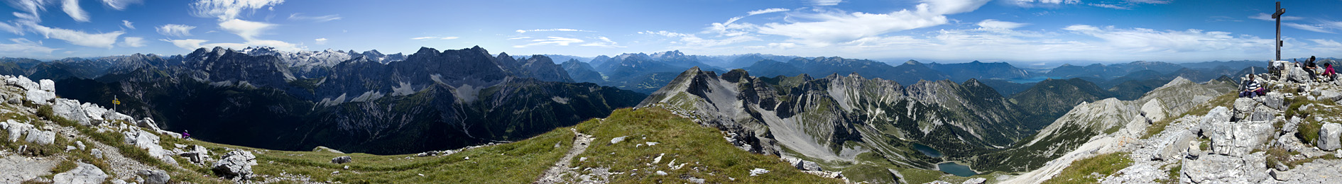 Das Rundum-Gipfelpanorama von der Soiernspitze