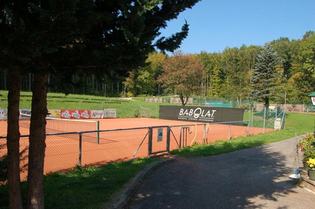 Tennisfreiplatz