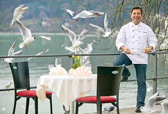 Martin Berthold begrüßt Sie gerne im Wirtshaus am See
