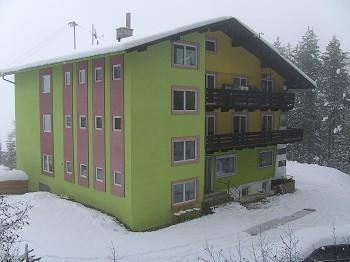 Hausansicht Winter