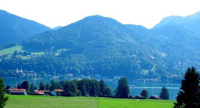 https://d1pgrp37iul3tg.cloudfront.net/objekt_pics/obj_full_32141_015.jpg
