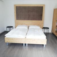 Schlafzimmer im großen Appartement