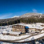 Hotel Hubertus Vogelperspektive Winter