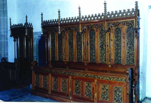 Pfarrkirche Hirschbach - Chorgestuehl