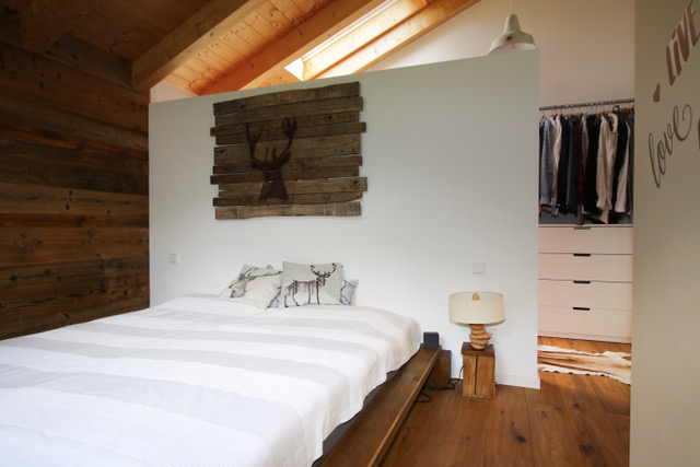 Schlafzimmer 1 mit begehbarem Kleiderschrank