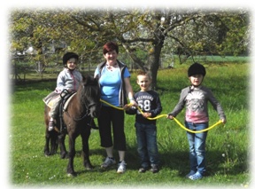 Ausritt durch Wiesen und Wälder