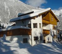 Haus Frainer im Winter