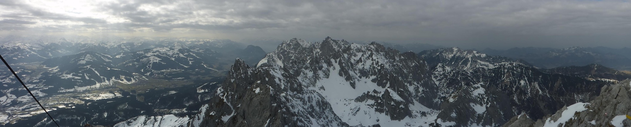 Panorama Richtung Westen vom Gipfel