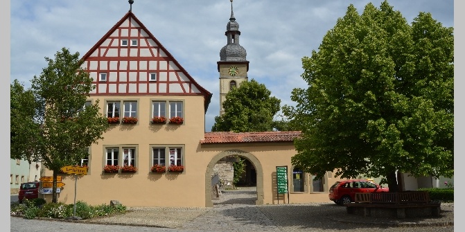 Rathaus in Hüttenheim