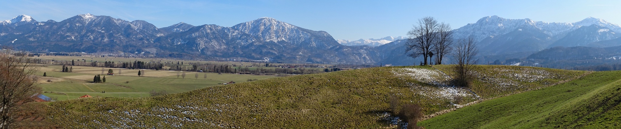 Stern: Panorama von Benediktenwand (links) bis Heimgarten