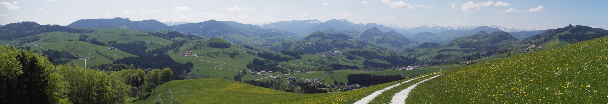 Blick vom Briefberg nach Maria Neustift
