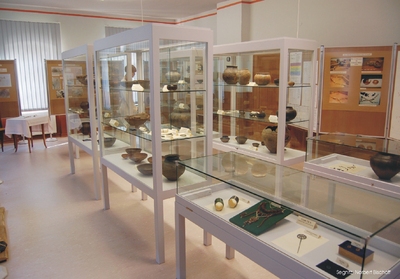 Gräberfeldmuseum "Alte Schule" in Segnitz.