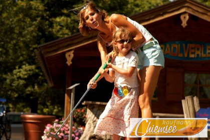 Minigolf-Mutter_Kind