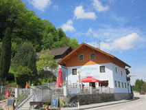 GH. Schlager mit Gastgarten