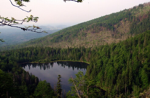 Rachelsee ~1071m von der Kapelle gesehen