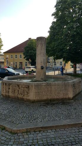 Geschichtsbrunnen