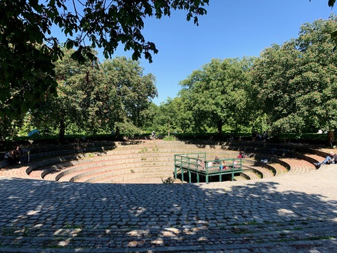 Theatron