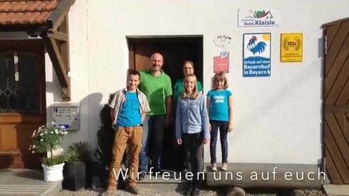 Rundgang auf dem Hof