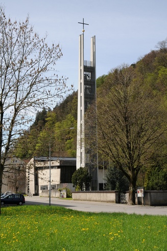 Pfarrvikariatskirche Maria Königin des Friedens