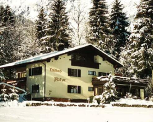 Hausansicht Winter