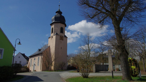Kirche in Isaar