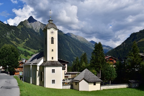 Kirche Heiliges Kreuz