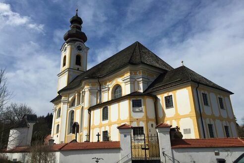Pfarrkirche Hl. Kreuz in Berbling