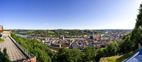Passau: Panoramablick von der Veste Oberhaus