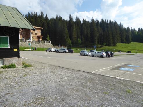 Gasthaus Auenhütte, Bushaltestelle Ifen und Parkplatz