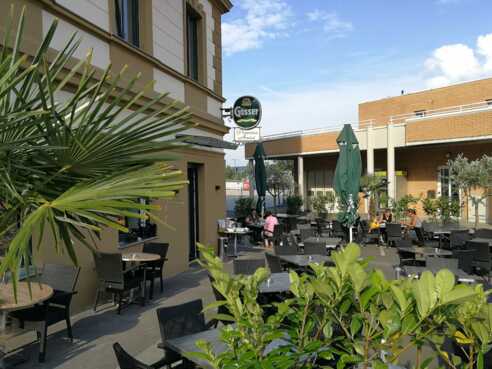 La Ruffa Urfahr Gastgarten