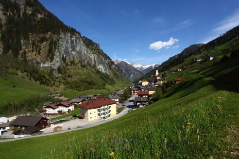 Hüttschlag mit Hotel Almrösl